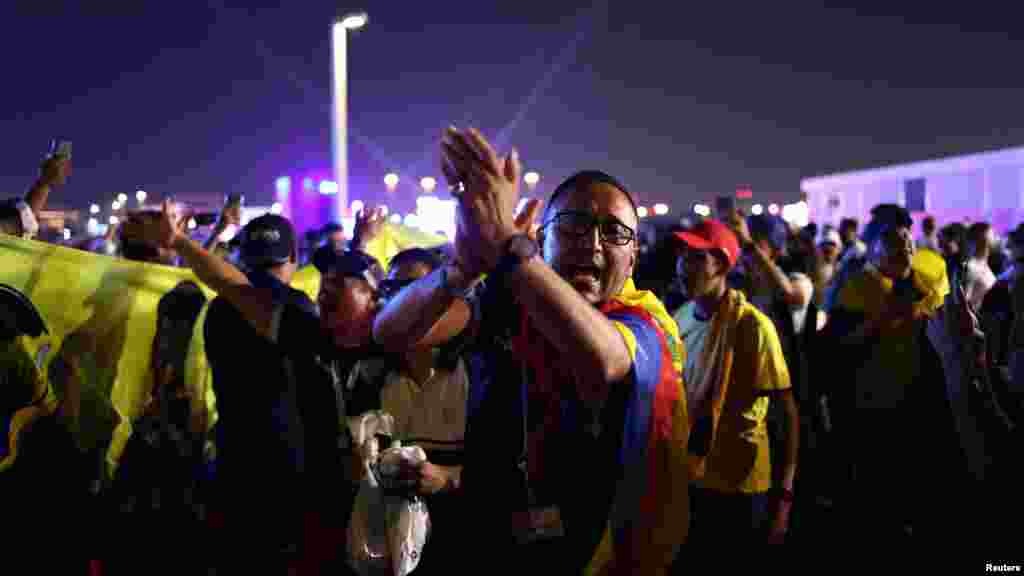 Fanatik Ekwate nan festival fanatik FIFA a pou ouveti Mondyal Foutbol la nan Qatar, 19 Nov. 2022.
