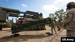 Rakete dugog dometa ATACMS se vide tokom vježbi u Australiji.