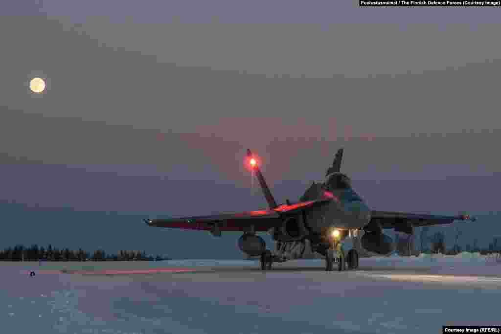 F/A-18 ჰორნეტი ფინეთის საჰაერო ძალებს, ამერიკული წარმოების ამ ტიპის 62 თვითმფრინავი ემსახურება. 2026 წელიდან, მოძველებული თვითმფრინავები, უახლესი თაობის 64 ეფ-35-ით ჩანაცვლდება. 