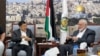 Mantan Wakil Presiden Indonesia Jusuf Kalla bertemu dengan Ismail Haniyeh, pemimpin politik Hamas dalam pertemuan di Doha, Jumat (12/7). (Foto: Courtesy/Jusuf Kalla)