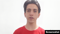 ارژنگ مرتضوی، دانشجوی معترض.