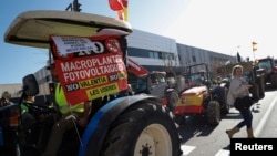 Wakulima wa Uhispania wanaandamana kufuatia mzozo uliopo kwenye sekta ya kilimo. Spain, Feb. 7, 2024.