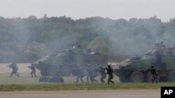 台灣軍方於 2023 年 9 月 21 日星期四在台灣北部新竹縣舉行模擬地面和空中綜合作戰演習。
