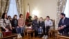 Šestoro ukrajinske dece vraćeno iz Rusije uz posredovanje Katara