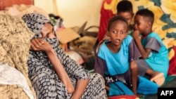 Dans ville de Wadi Halfa, à 20 km de la frontière égyptienne, s'entassent près de 25.000 déplacés soudanais, dans l'espoir de pouvoir rejoindre l'Egypte voisine.