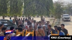 KNU က ထိန်းသိမ်းထားတဲ့ စစ်ကောင်စီတပ်ဖွဲ့ဝင်နဲ့မိသားစုဝင်များ (ဧပြီ ၂၀၂၄)