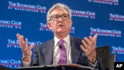El presidente de la Reserva Federal, Jerome Powell, habla en el Club Económico de Washington, el martes 7 de febrero de 2023, en el Renaissance Hotel en Washington. (Foto AP/Jess Rapfogel)
