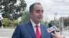 Министерот за образование и наука, Јетон Шаќири, вели дека скапо преведените и испечатените книги од проектот „Превод на 1000 стручни, научни книги и учебници“, од времето кога на власт беше ВМРО-ДПМНЕ, истите не се доставени и скапуваат во подрумите на магацините. 