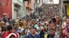Mexican, Guatemalan presidents meet at border to discuss immigration 