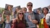 Dozens Demand Release of French Detainees in Iran