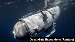 TITANIC-SUBMERSIBLE/