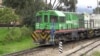 Una locomotora diésel en el centro de operaciones férreas en Bogotá y que cubre el trayecto Bogotá- Belencito. Foto: Óscar Cavadía.