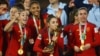 Timnas putri Spanyol memenangkan gelar Piala Dunia Perempuan pertamanya setelah taklukkan Inggris 1-0 di Sydney, Australia, hari Minggu (20/8).
