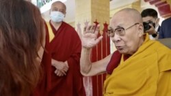 ༧གོང་ས་མཆོག་ནས་ཧར་ཝརཊི་གཙུག་ལག་སློབ་ཆེན་གྱི་སློབ་ཕྲུག་ཁག་ཅིག་ལ་བཀའ་སློབ་སྩལ་གནང་བ།