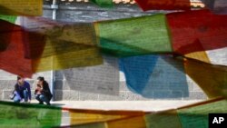 ནང་སོག་གི་ན་གཞོན་
