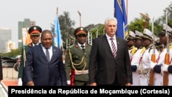 Filipe Nyusi e Miguel Diaz Canel em Maputo