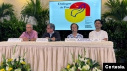 Evento en el que se anunció a firma del primer punto en la agenda de Diálogos de Paz entre el Gobierno de Colombia y el Ejército de Liberación Nacional - ELN, el sábado 25 de mayo, en Caracas, Venezuela. Foto: Cortesía: Oficina del Alto Comisionado para la paz de Colombia