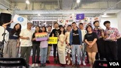 台灣彩虹公民行動協會2023年10月6日召開記者會,公開第21屆台灣同志遊行的主題為「與多元同行」。(美國之音特約記者李昕儒拍攝)