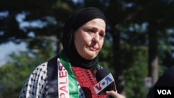Fadwa Hassan, warga Palestina yang lahir dan dibesarkan di AS. "Nyawa warga Muslim juga penting, jadi jangan segan melapor pada polisi jika dilecehkan," ujarnya pada VOA, Jumat (13/10). (Foto: VOA)