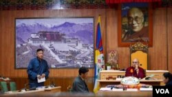 སྲིད་སྐྱོང་སྤེན་པ་ཚེ་རིང་མཆོག་གིས་སྐབས་ ༡༧ པའི་བོད་མི་མང་སྤྱི་འཐུས་ལྷན་ཚོགས་ཀྱི་གྲོས་ཚོགས་ཚོགས་དུས་བདུན་པ། ལས་ཉིན་ ༤ པའི་ཚོགས་ཐུན་གཉིས་པའི་ཐོག