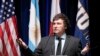  El presidente argentino Javier Milei habla ante estudiantes de la Universidad Internacional de Florida, el jueves 11 de abril de 2024, en North Miami, Florida (Foto AP/Lynne Sladky)