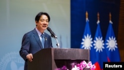 파라과이를 방문한 라이칭더 타이완 부총통이 15일 아순시온에서 진행된 환영 만찬에서 연설하고 있다.