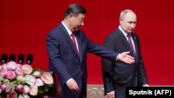 中国领导人习近平与俄罗斯总统普京在北京出席庆祝中俄建交75周年专场音乐会。（2024年5月16日）