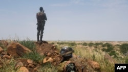 La localité de Boni est administrée par le département de Torodi près de la frontière du Burkina Faso dans la région de Tillabéri.