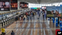 ARCHIVO- Aeropuerto Internacional Arturo Merino Benítez, en Santiago, Chile, el viernes 13 de noviembre de 2020. 