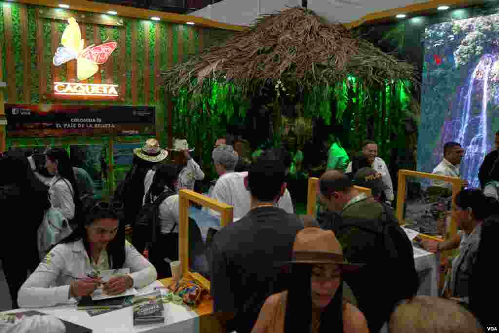 Caquetá, uno de los 32 departamentos de Colombia, se posiciona como uno de los destinos nacionales para visitar este año por su riqueza natural, cultural y científica, y que brinda la posibilidad de realizar senderismo, avistamiento de aves. La Piedra del Encanto, un enorme petroglifo de 16 metros de altura con figuras grabadas de serpientes, lagartos y micos, es una de las actividades que ofrece el departamento.