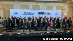 Министерски совет на ОБСЕ во Скопје. Фамилијарна фотографија и неформална вечера.