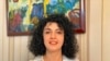Narges Mohammadi, activista iraní de derechos humanos y vicepresidente del Centro de Defensores de los Derechos Humanos (DHRC), posa en esta fotografía sin fecha.