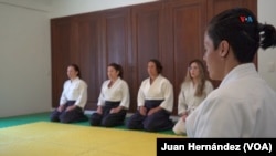 La Voz de América entrevistó a mujeres que practican el Aikido en Bogotá, Colombia, con el objetivo de prevenir y enfrentar la violencia de género.
