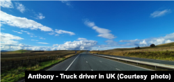 在公路上驾驶时，一望无际的英国乡郊景色 (图片来源：英国拖头佬脸书网页)