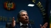 El ministro de Defensa de Bolivia, Edmundo Novillo Aguilar, da una conferencia de prensa en La Paz, Bolivia, el 25 de julio de 2023.