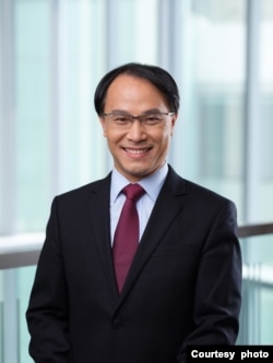 位於香港的中文大學亞太工商研究所名譽教研學人李兆波 (照片提供: 李兆波)