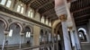 L'intérieur de l'ancienne cathédrale de Saint-Louis de Carthage.