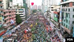 A bird's eye view of a protest by the BNP and other opposition parties in Dhaka, July 12, 2023, demanding the resignation of Prime Minister Sheikh Hasina's goverment and the installation of a non-partisan caretaker government. (K M Nazmul Haque for VOA)