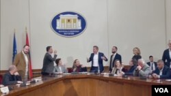 Shqipëri, përplasjet në Komisionin e reformës zgjedhore