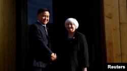 美國財長耶倫與中國央行總裁潘功勝在摩洛哥出席國際貨幣基金組織與世界銀行年會期間舉行會晤。（2023年10月13日）