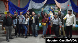 Decenas de nicaragüenses celebraron desde el exilio la tradicional "Gritería" en honor a la virgen Concepción de María. Foto: Houston Castillo, VOA