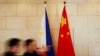 美菲在南中国海联合海空巡逻，北京批菲拉拢域外势力“搅局滋事”