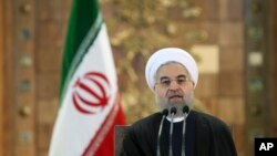 លោក​ Hassan Rouhani ប្រធានាធិបតី​អ៊ីរ៉ង់និយាយ​នៅ​ឯ​សន្និសីទ​សារព័ត៌មាន​នៅ​ក្នុង​ទីក្រុងតេហេរ៉ង់ ប្រទេស​អ៊ីរង់​កាល​ពី​ថ្ងៃ​ទី​១៧​ ខែ​មករា ឆ្នាំ​២០១៦។​