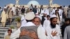 چارواکي وايي دا کار یې د کروناویروس د خپریدو د مخنیوي لپاره کړی