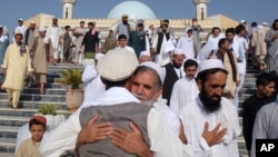 چارواکي وايي دا کار یې د کروناویروس د خپریدو د مخنیوي لپاره کړی