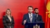 Raško Konjević (u sredini), predsjednik Socijaldemokratske partije Crne Gore (Foto: VOA/Jovo Radulović)