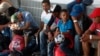 México rescata a más de 300 migrantes, la mayoría guatemaltecos