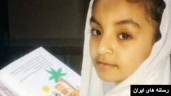 سها اعتباری، کودک ۱۲ ساله‌ای که براثر تیراندازی ماموران نیروی انتظامی به اتومبیل حاملش کشته شد.