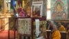 བལ་ཡུལ་གྱི་དགེ་ལྡན་པའི་དགོན་ཁག་ནས་ཁྲི་ཟུར་རི་རྫོང་རིན་པོ་ཆེ་དགོངས་རྫོགས་ཀྱི་མཆོད་འབུལ་སྨོན་ལམ་འཚོགས་ཡོད་པ།
