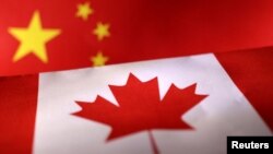 中國與加拿大國旗圖示。